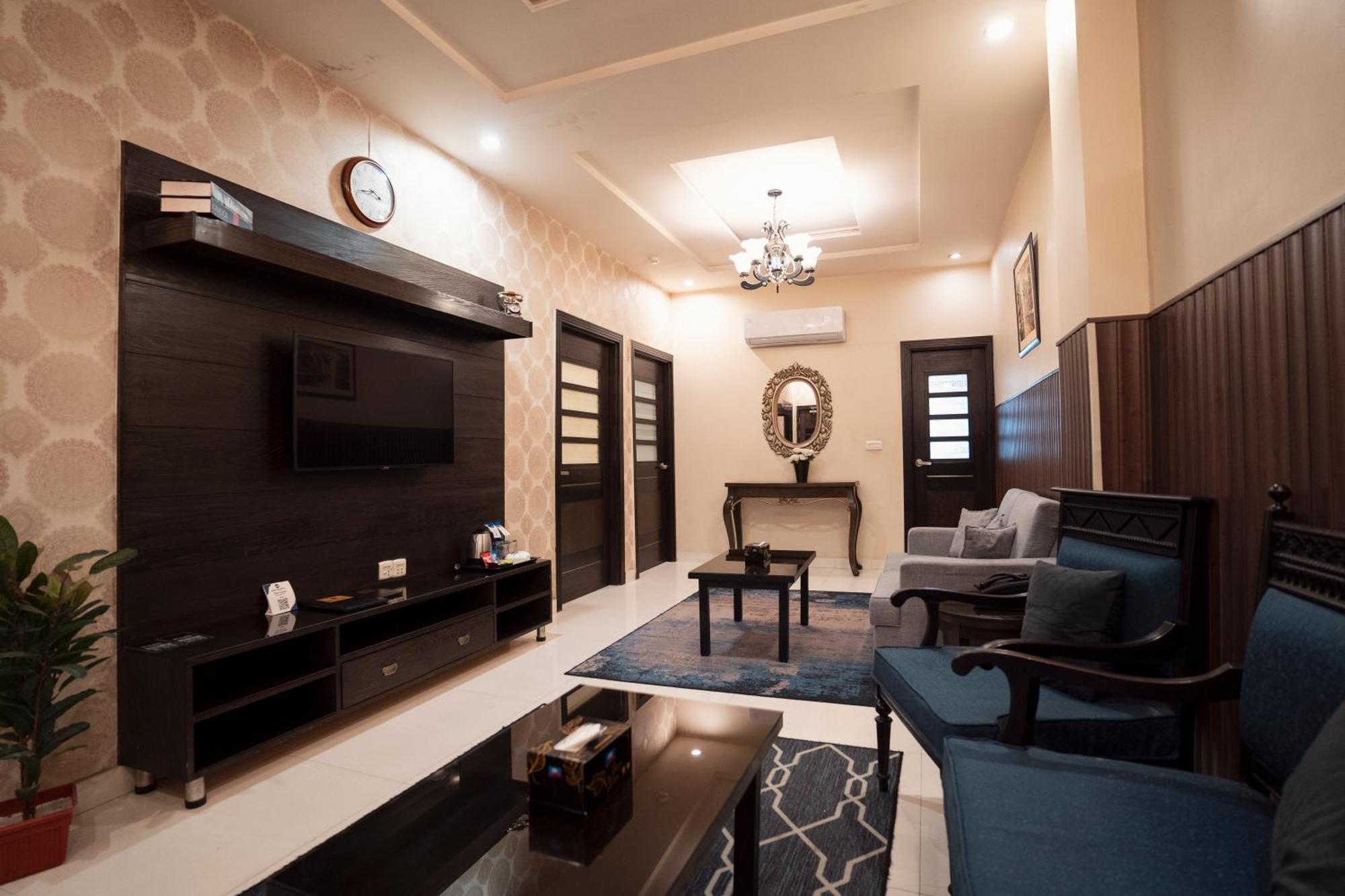 Best Western Faisalabad Eksteriør bilde